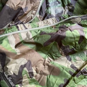 LLBean camo rain jacket / size S